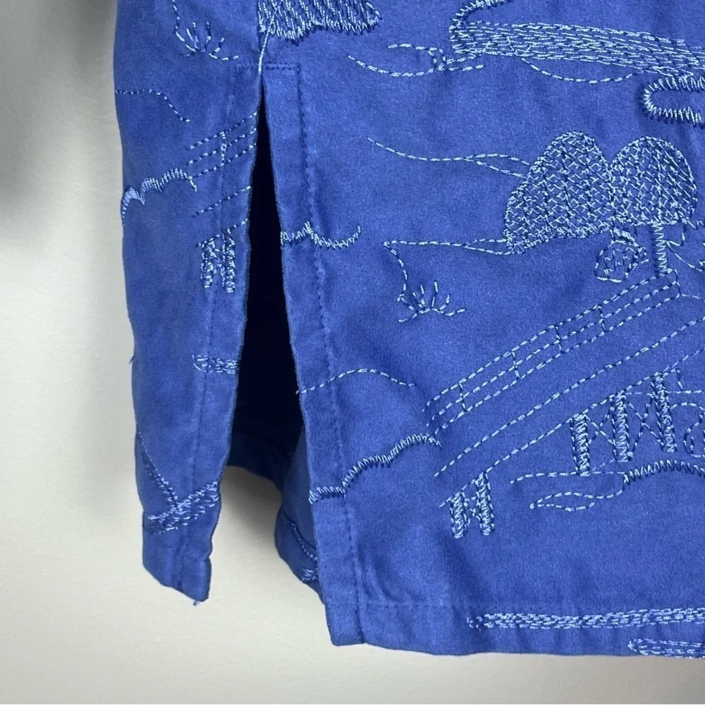 Chico’s blue Asian landscape embroidered button front tunic length shirt, medium